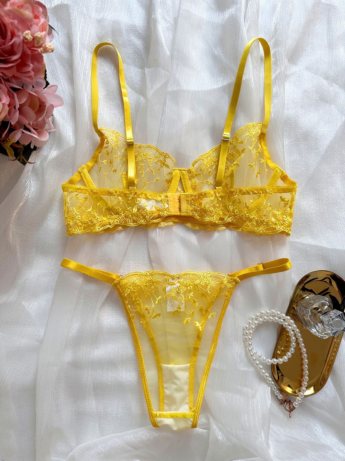 Sexy lingerie with embroidery, pure and seductive see - through erotic set for women