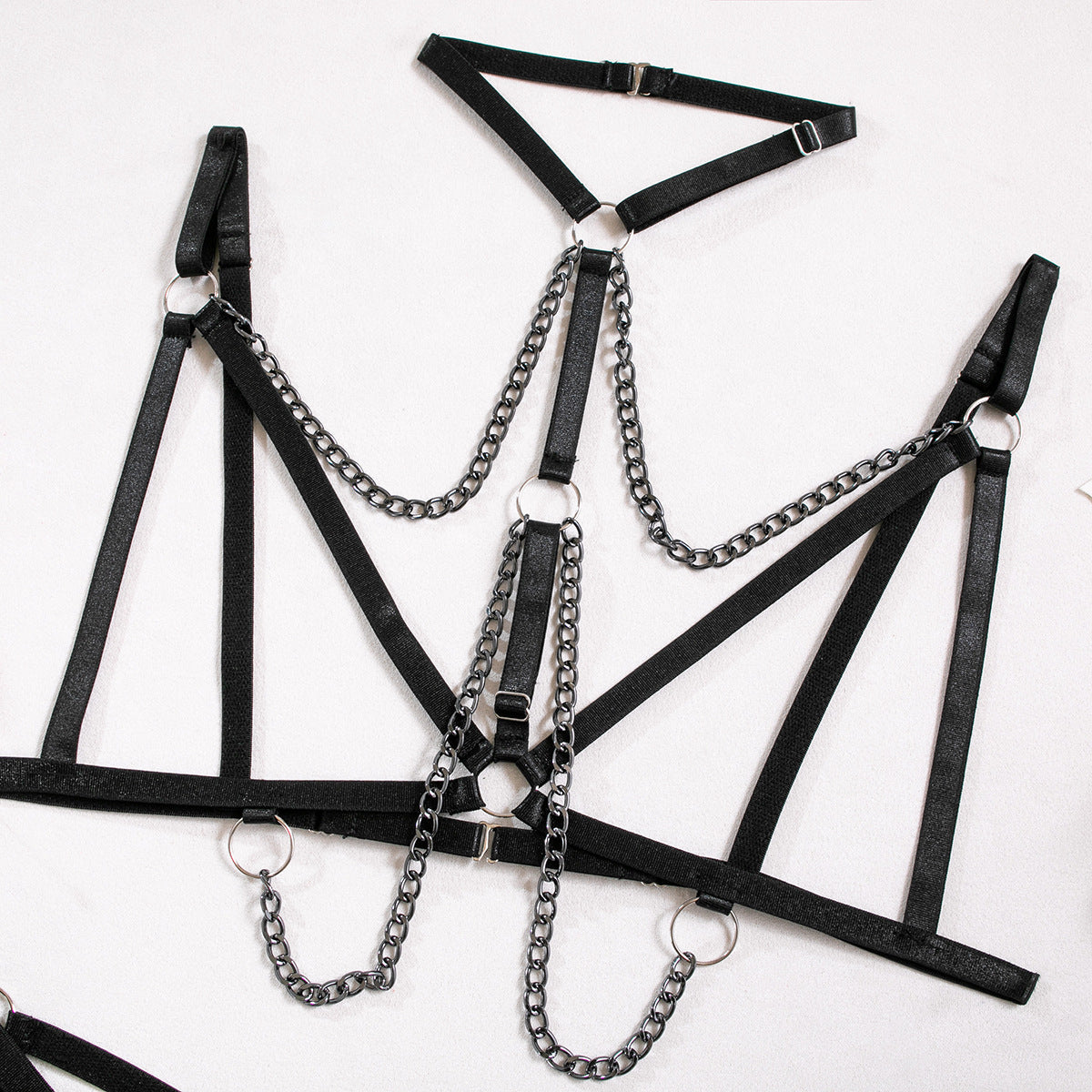 Women's Sexy Chest-Exposing Lingerie, Heavy Craft Stitching Metal Chain Halter Sexy Lingerie 3-Piece Set