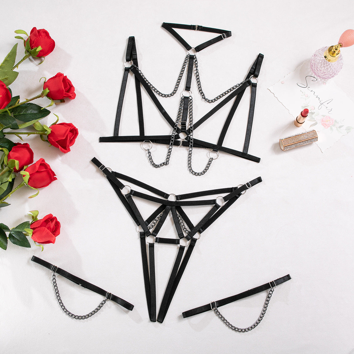 Women's Sexy Chest-Exposing Lingerie, Heavy Craft Stitching Metal Chain Halter Sexy Lingerie 3-Piece Set
